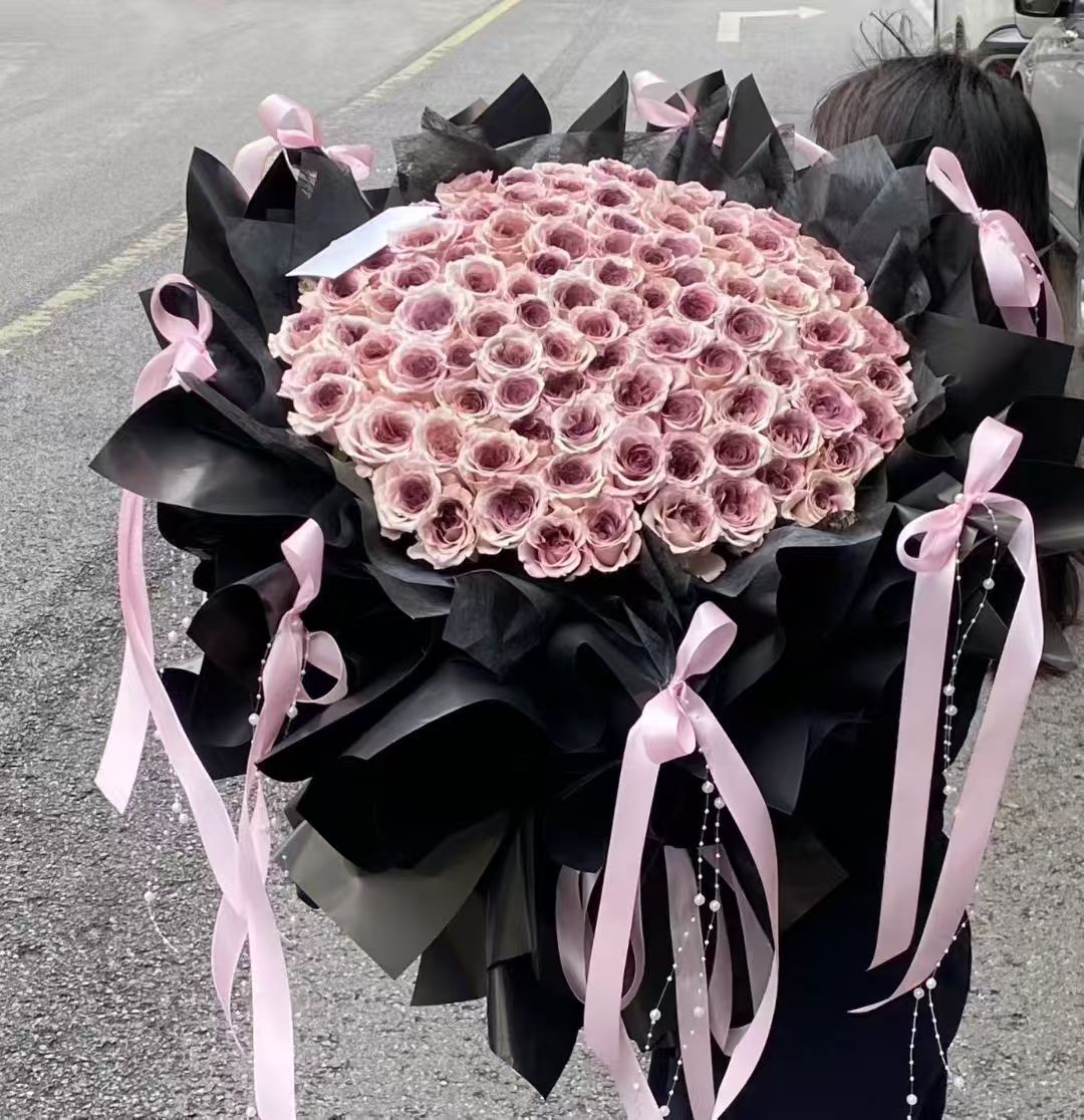 粉黛倾慕